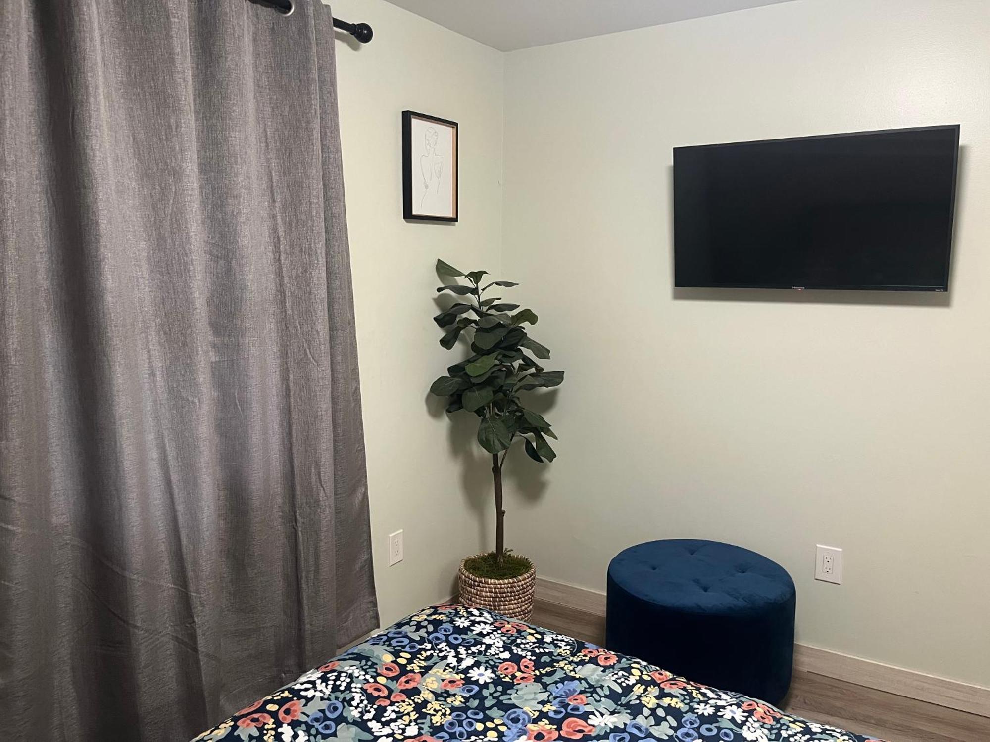Apartment Minutes From Camelback Mountain